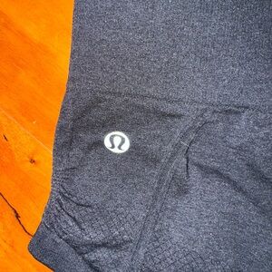 Lululemon shorts size 2